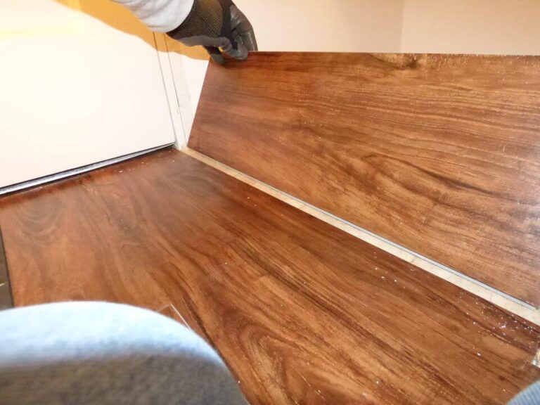 Luxury Vinyl Plank Flooring Calgary, AB - HH Flooring